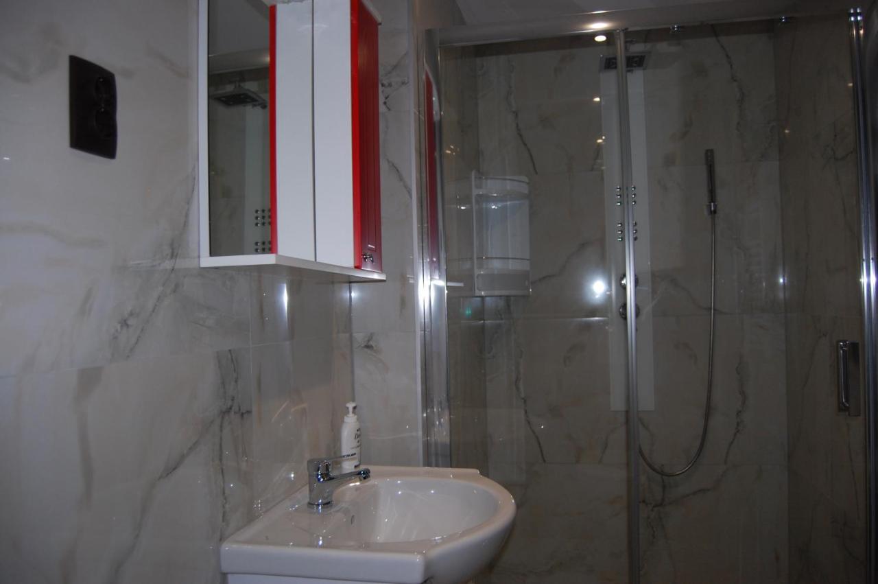 Vila Phoenix Călimăneşti Buitenkant foto